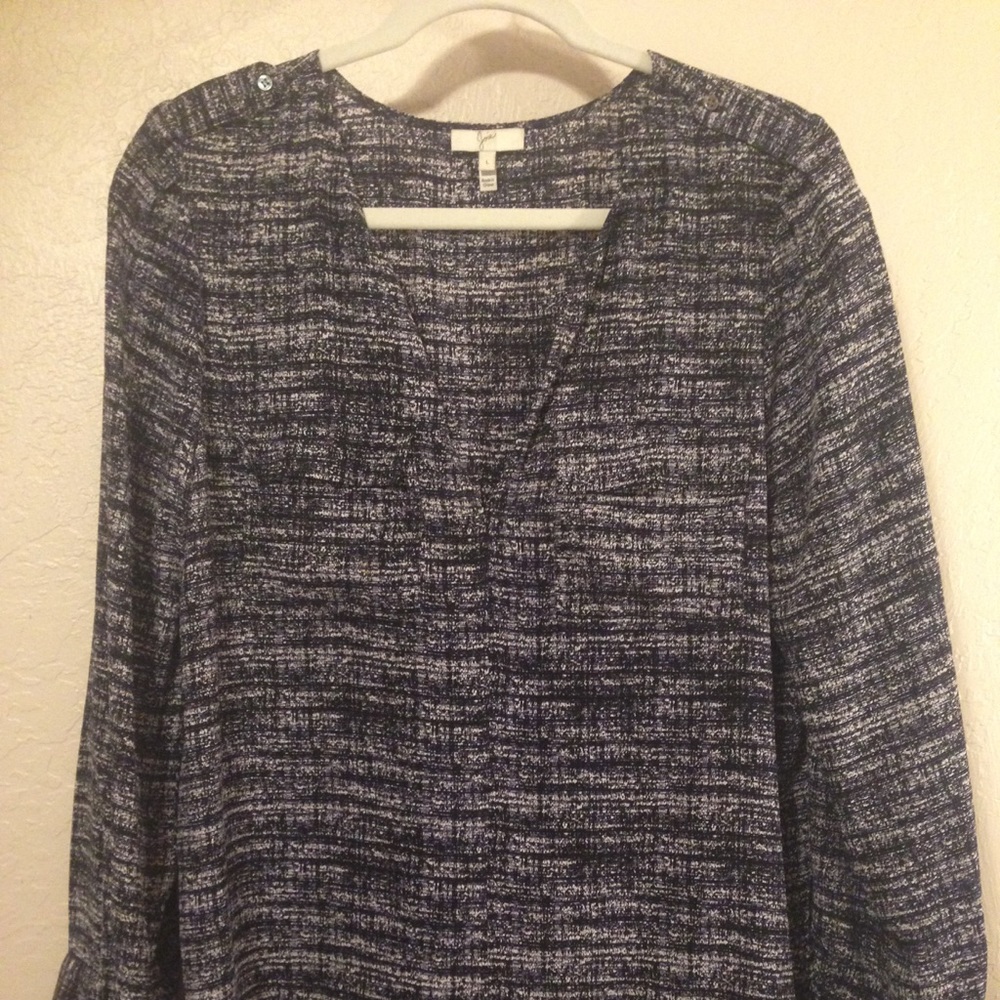 Joie silk ,long sleeve blouse size large EUC